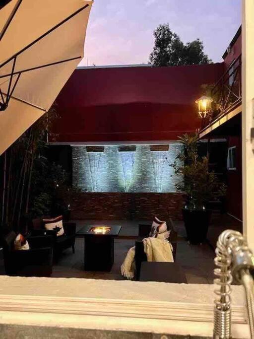 Luxurious Mid Century Modern Folk Art Home Mexico City Eksteriør billede